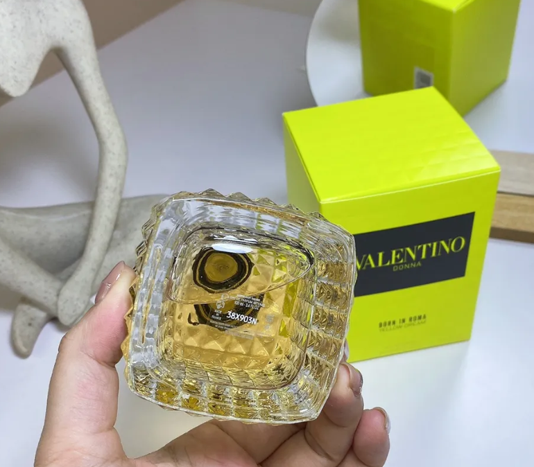 VALENTINO Donna Born In Roma YELLOW DREAM EDP 100ML